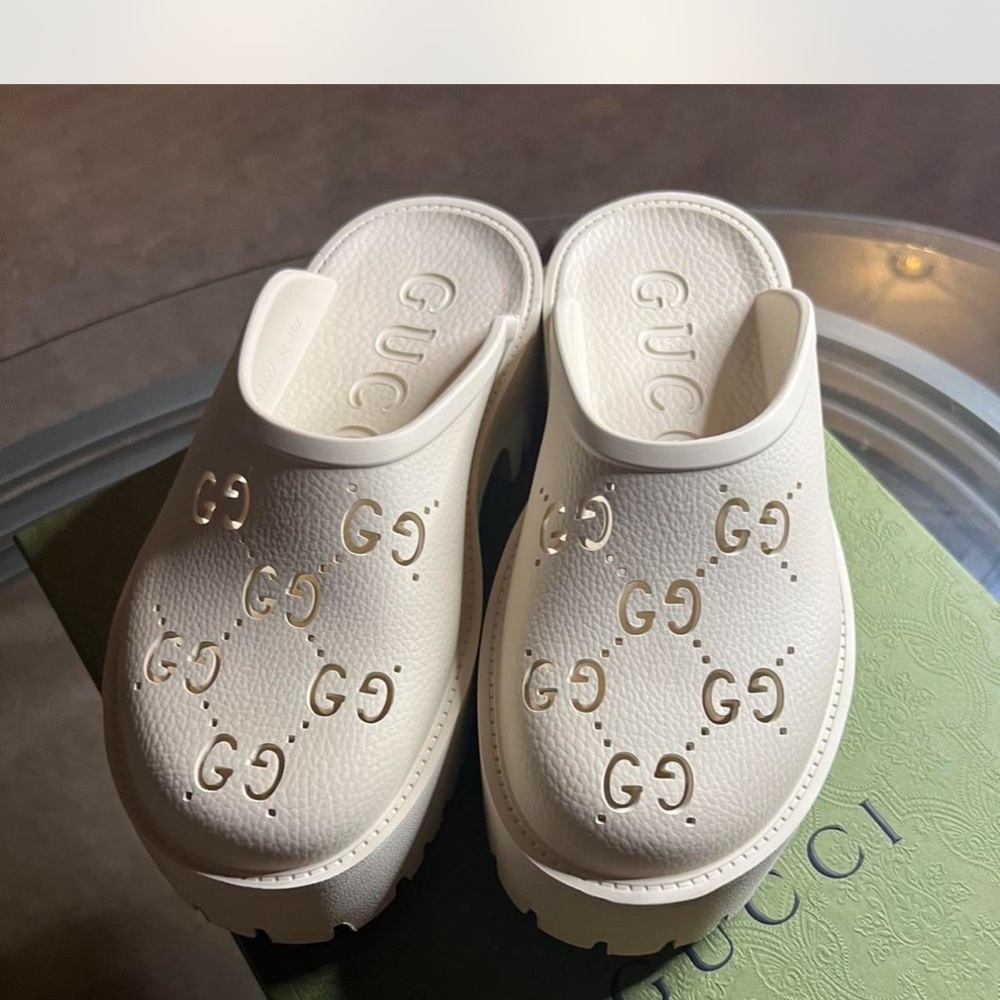 Authentic Gucci mules with box!!!!
